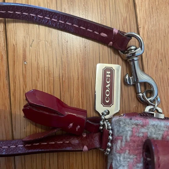 Coach Stylish Pink and Red Women's Wristlet - Picture 5 of 5